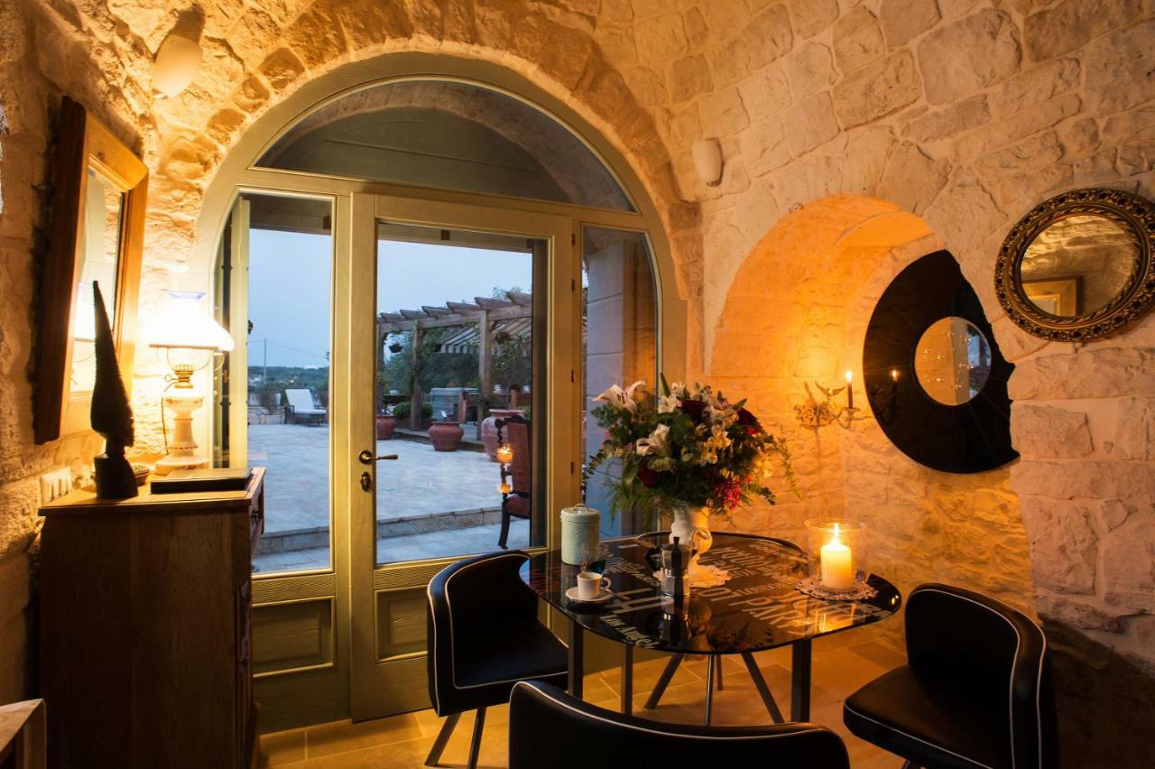 16 Trulli E Giardini Apartment อัลเบโรเบลโล ภายนอก รูปภาพ