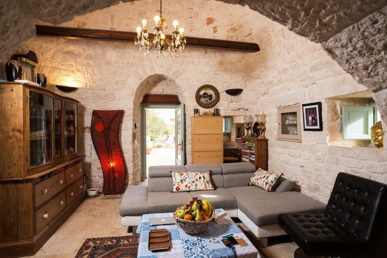 16 Trulli E Giardini Apartment อัลเบโรเบลโล ภายนอก รูปภาพ
