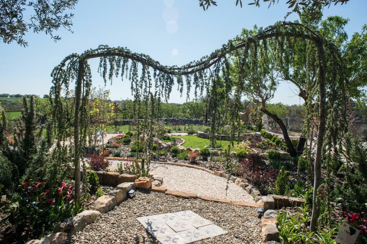 16 Trulli E Giardini Apartment อัลเบโรเบลโล ภายนอก รูปภาพ