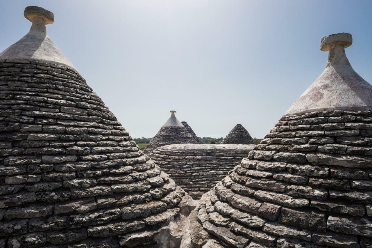 16 Trulli E Giardini Apartment อัลเบโรเบลโล ภายนอก รูปภาพ